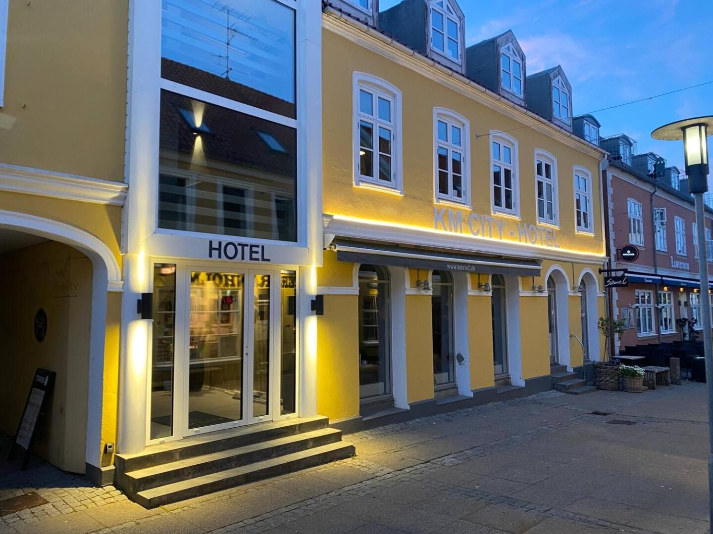 Blue Double Room 6 On Pedestrian Street Saeby Экстерьер фото